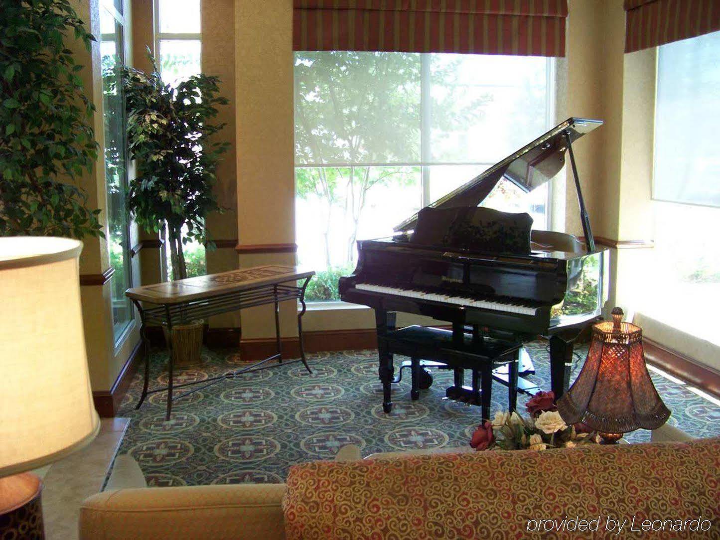 Hilton Garden Atlanta Nw/kennesaw-town Center Hotel